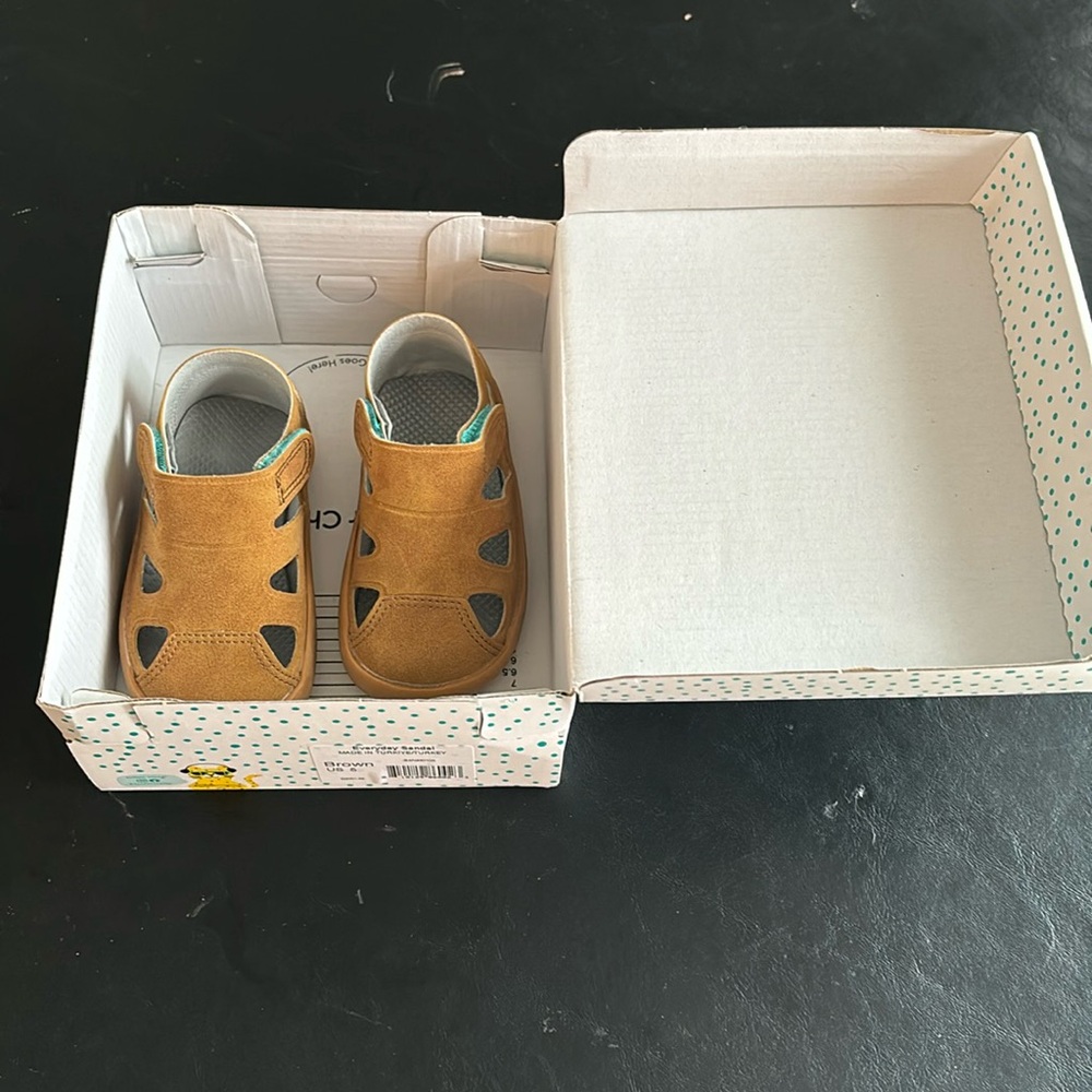 Ten Little Everyday Sandal | size 5